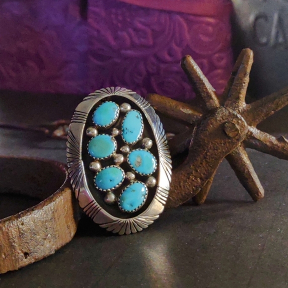 **"SOLD***Vintage Navajo Signed Turquoise Sterling Silver Ring - Picture 11 of 11